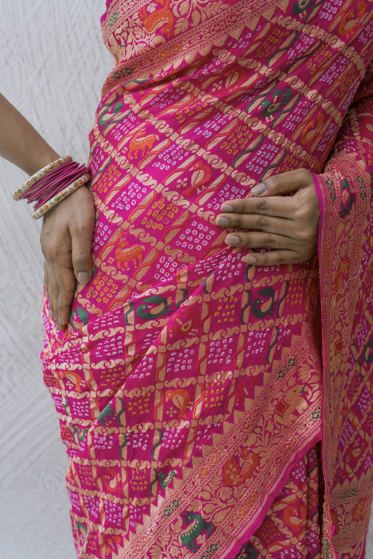 Georgette Shikargah Jaal Meenakari Rani Bandhej Saree