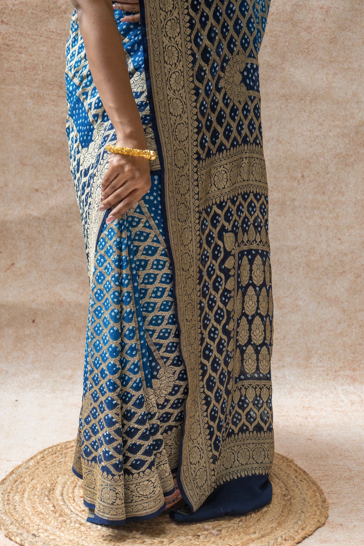 Georgette Neemzari Stripes Jaal Bandhej Ombre Blue Saree