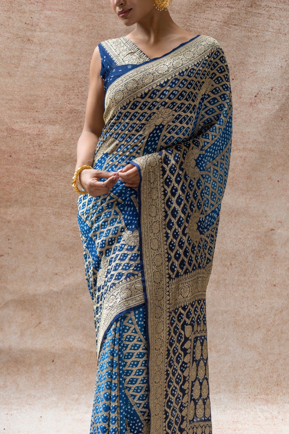 Georgette Neemzari Stripes Jaal Bandhej Ombre Blue Saree