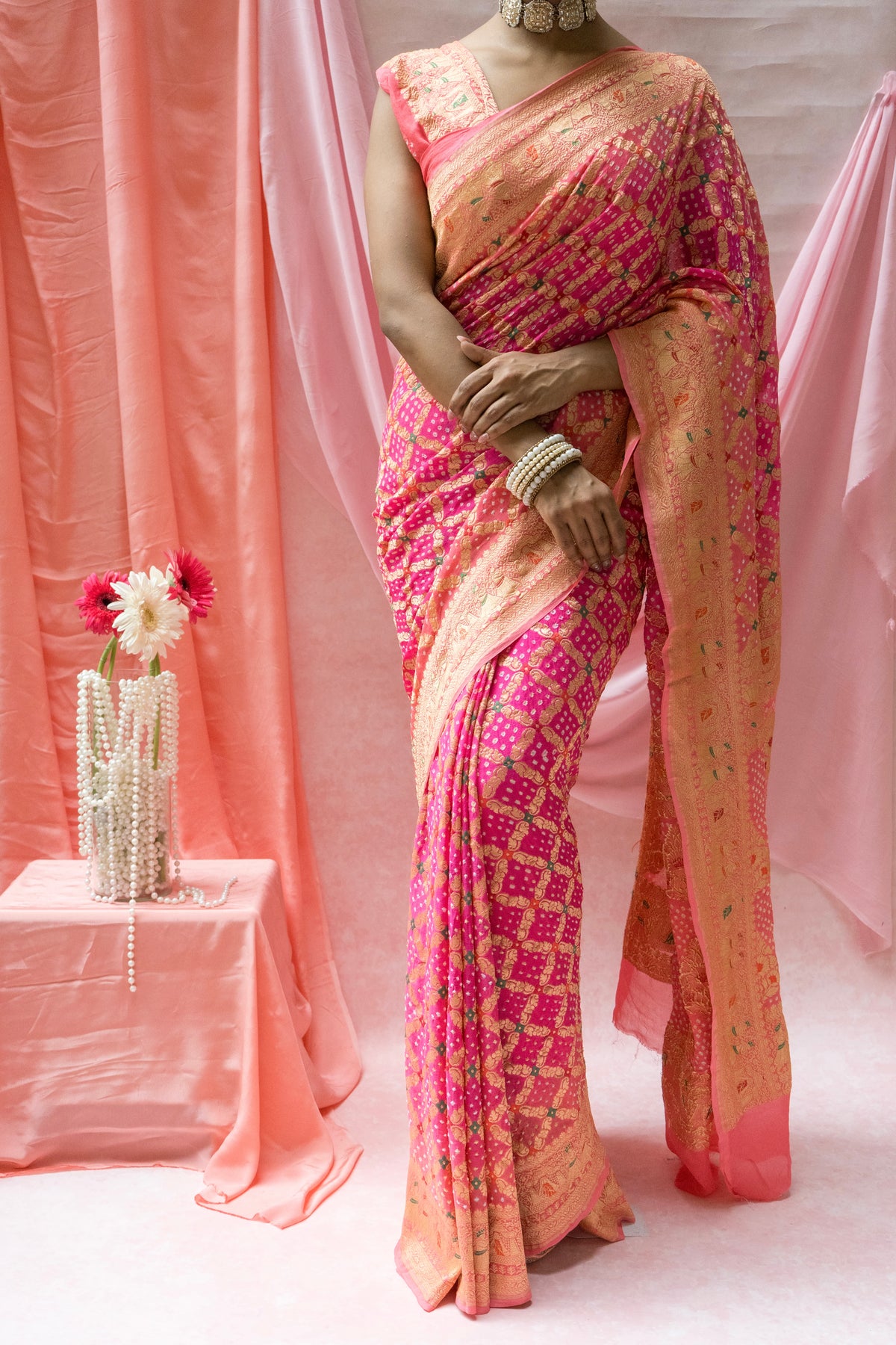 Georgette Figure Weaving Meenakari Ombre Pink Bandhej Saree