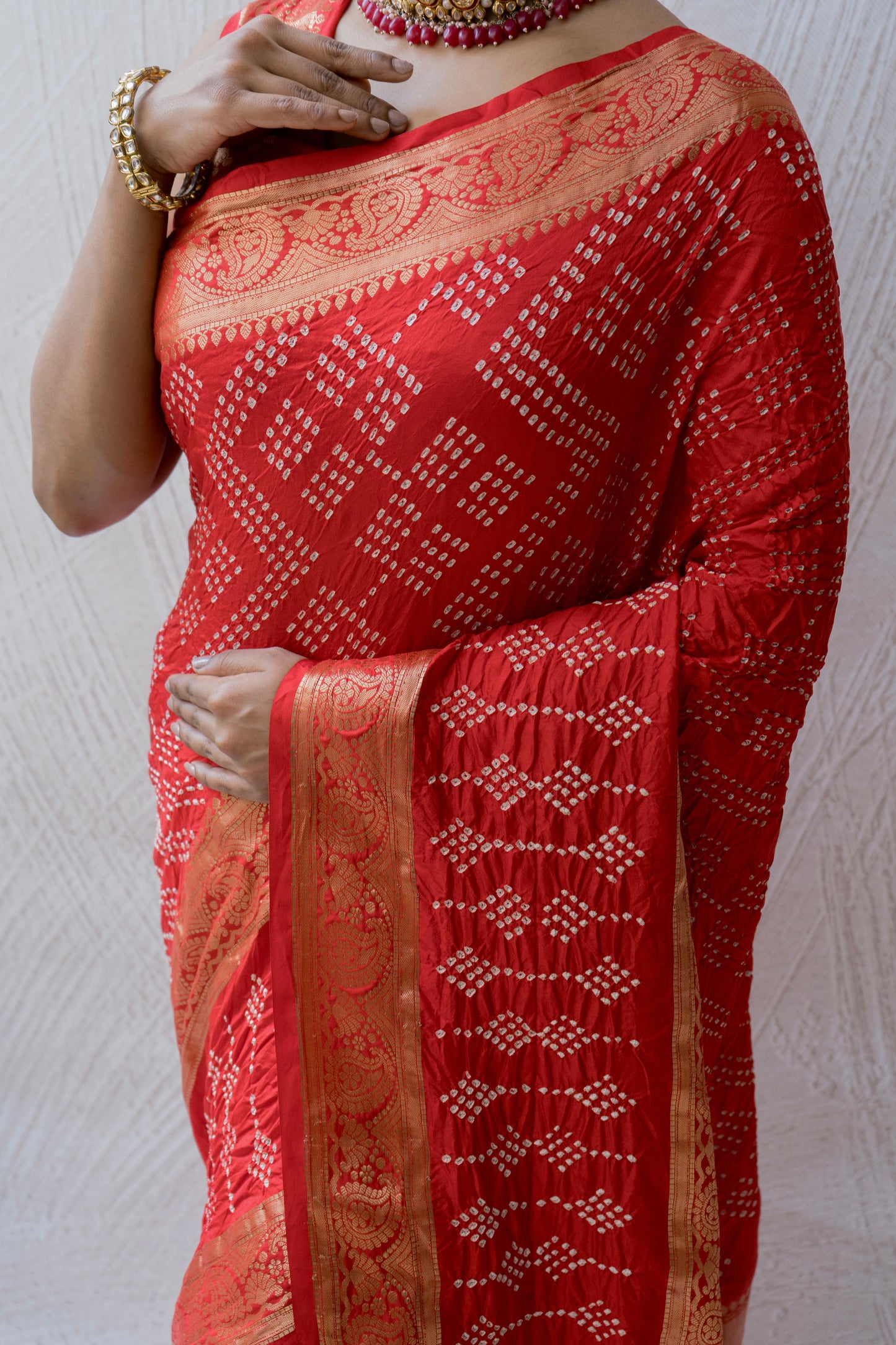 Chiniya Double Border Red Bandhej Saree