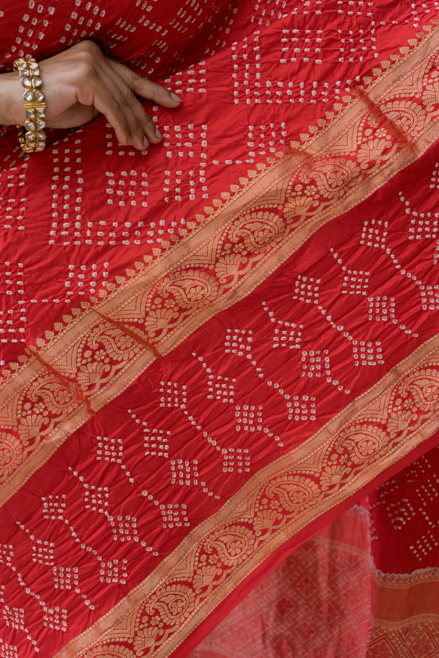 Chiniya Double Border Red Bandhej Saree