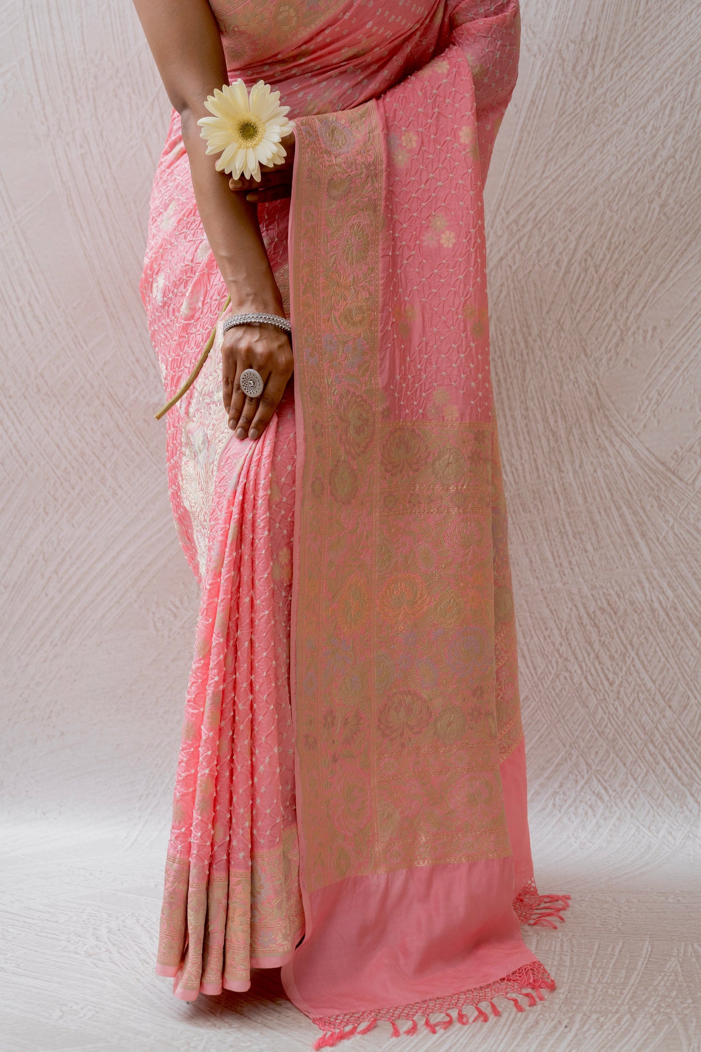Katan Parsi Booti Rai Dana Pastel Pink Bandhej Saree