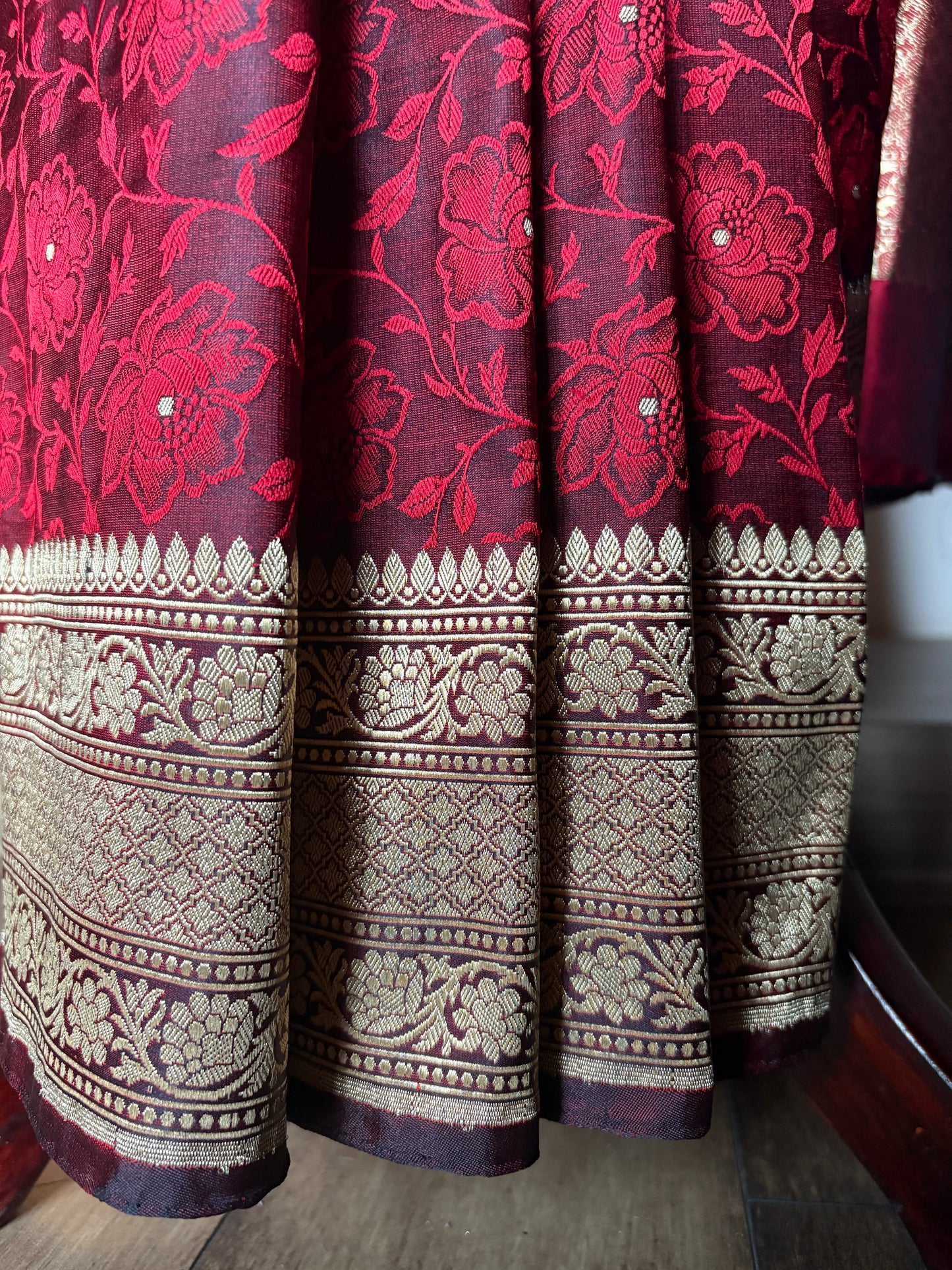 Red Floral Tanchoi With Zari Saree