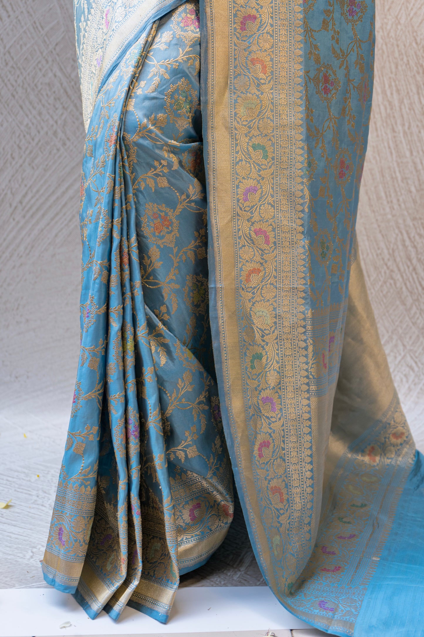 Aasmani Kadhua Jangla Silk Tissue Saree