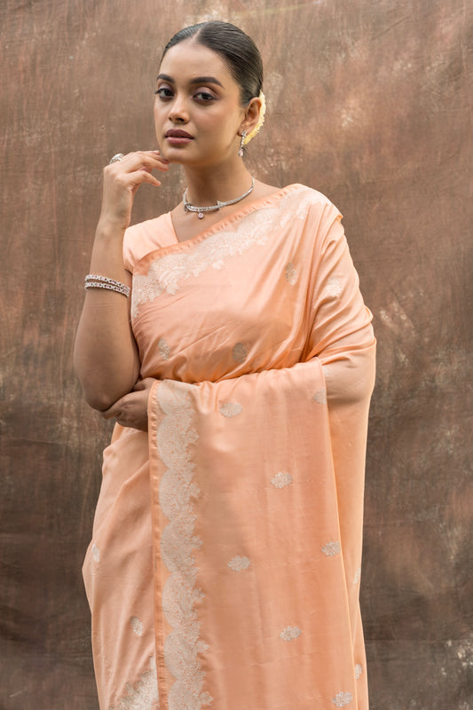 Katan Kadhua Zari Booti Peach Saree
