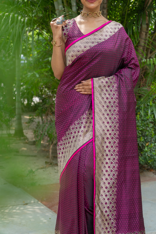Tanchoi Symmetric Resham Zari Weaving Saree