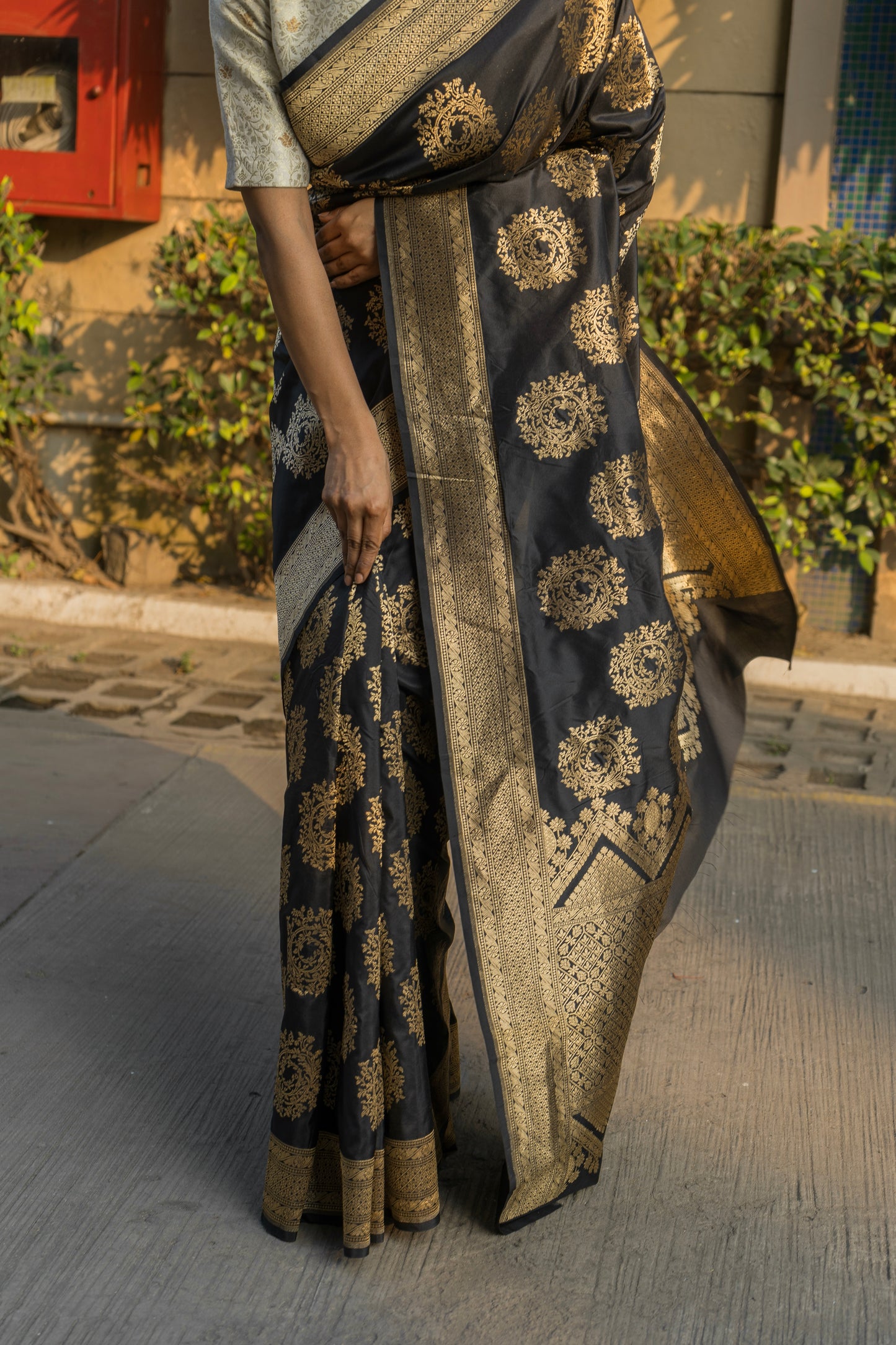 Katan Zari Booti Black Saree