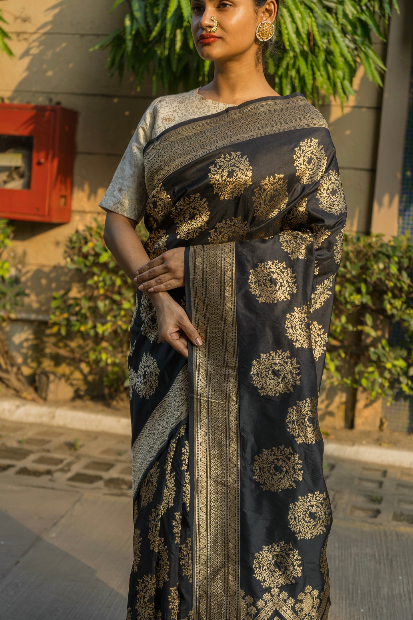 Katan Zari Booti Black Saree