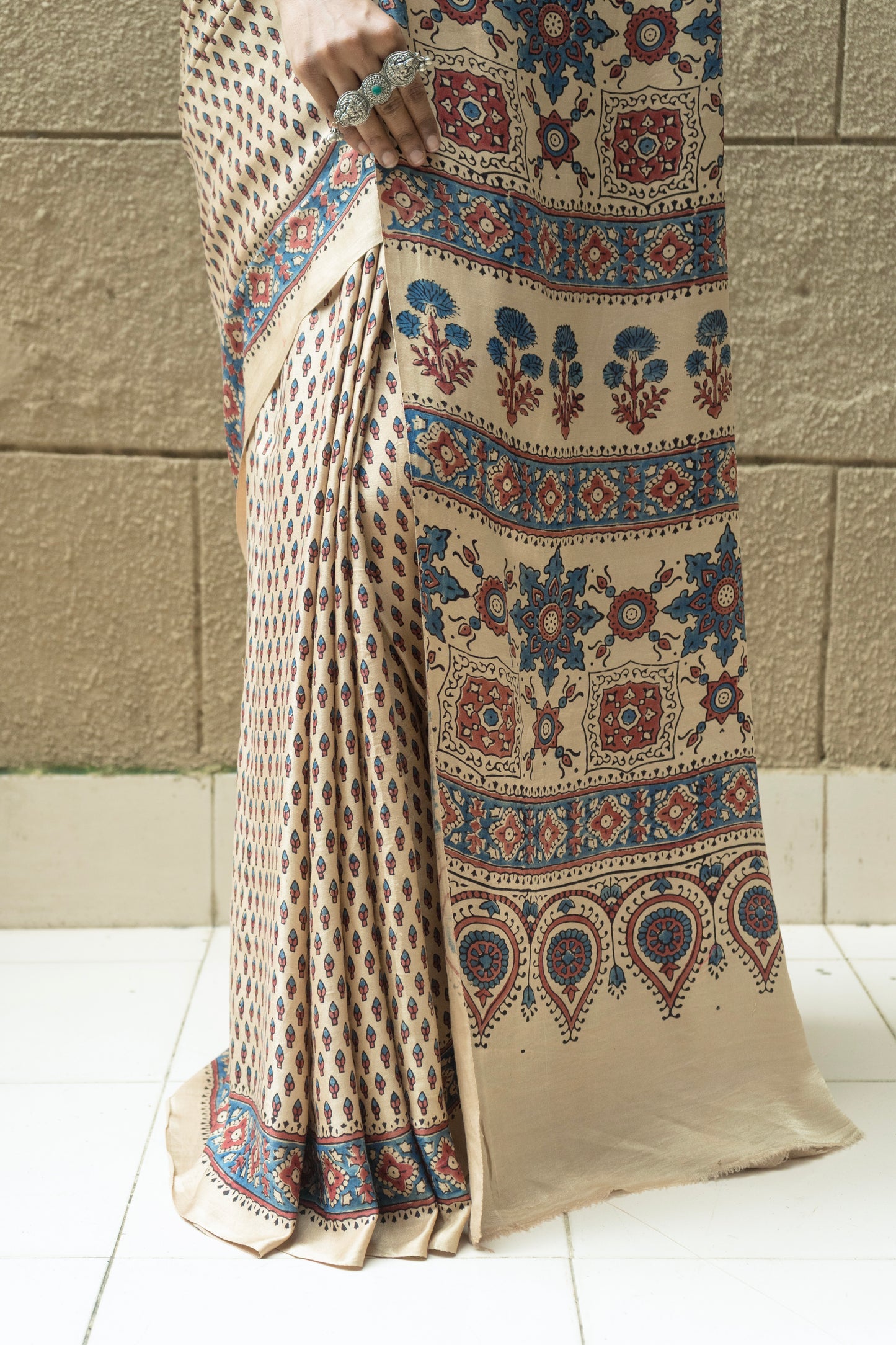 Ajrakh Print Floral Gajji Ivory Gold Saree