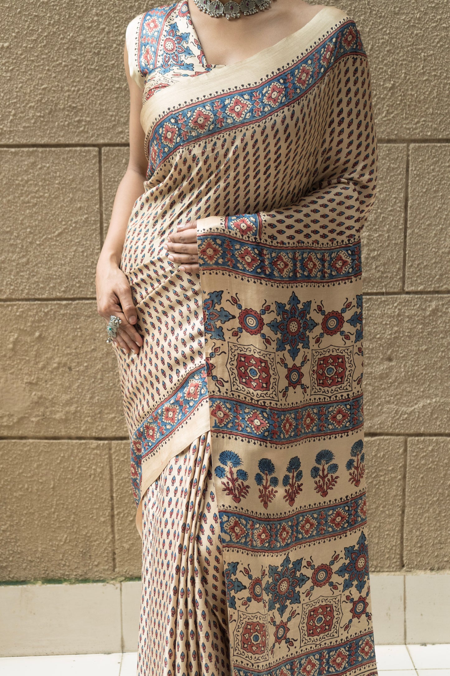 Ajrakh Print Floral Gajji Ivory Gold Saree