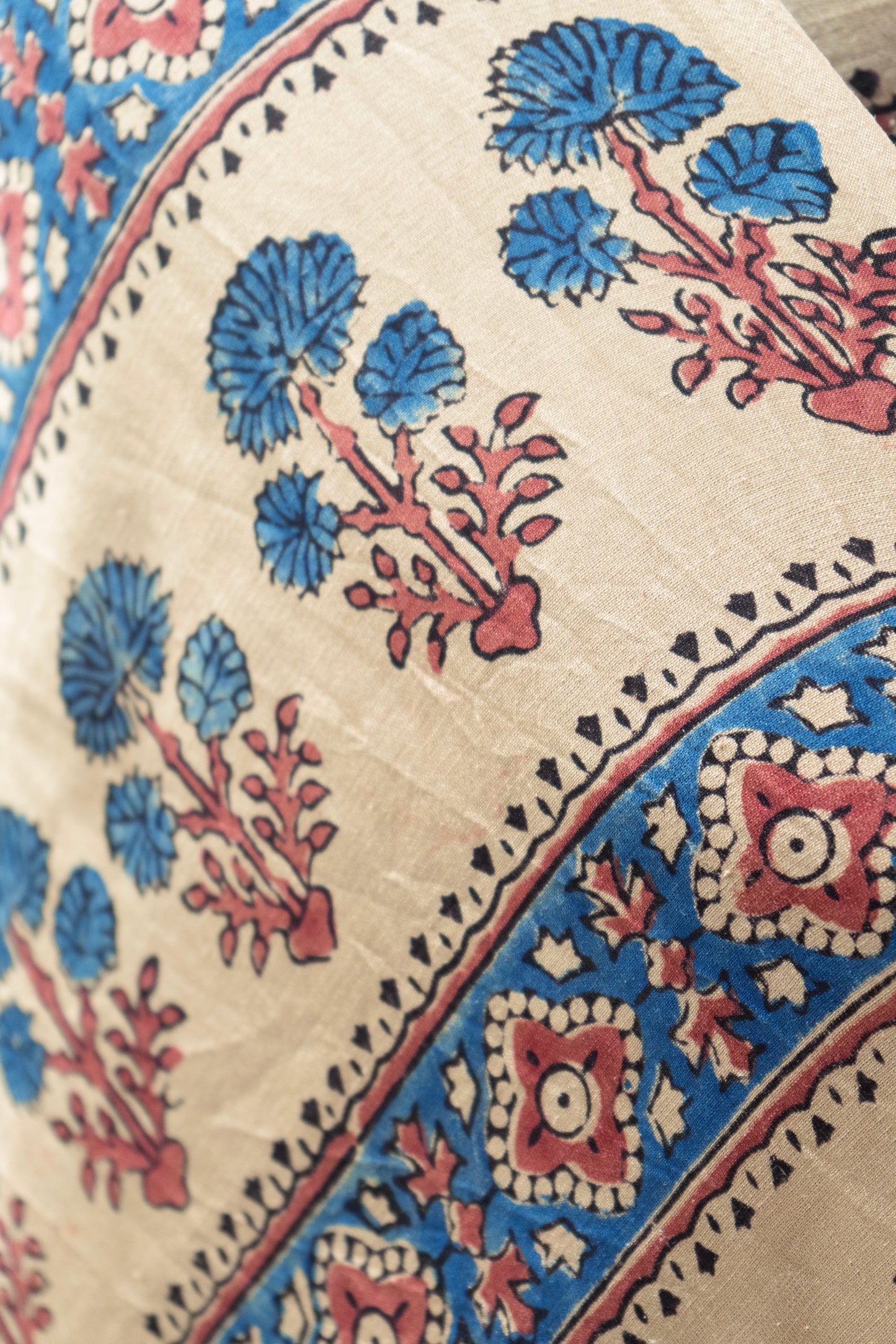 Ajrakh Print Floral Gajji Ivory Gold Saree