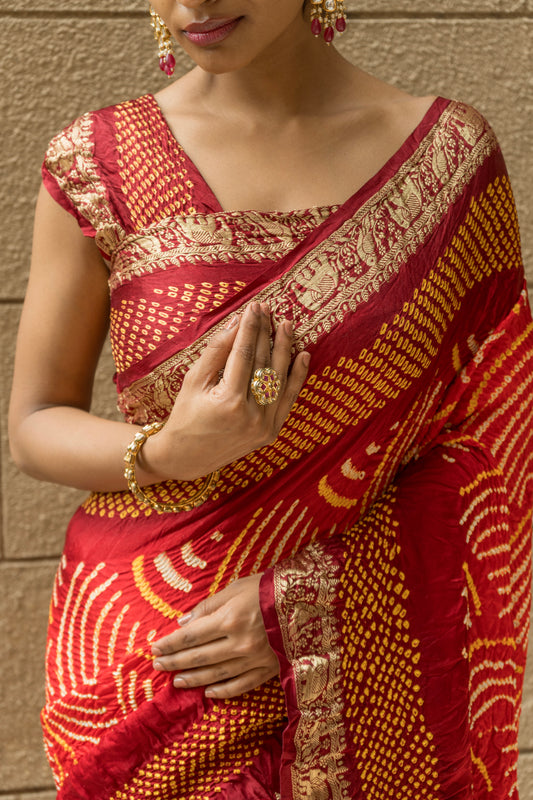 Gajji Ombre Orange-Red Rai Dana Figure Weaving Saree