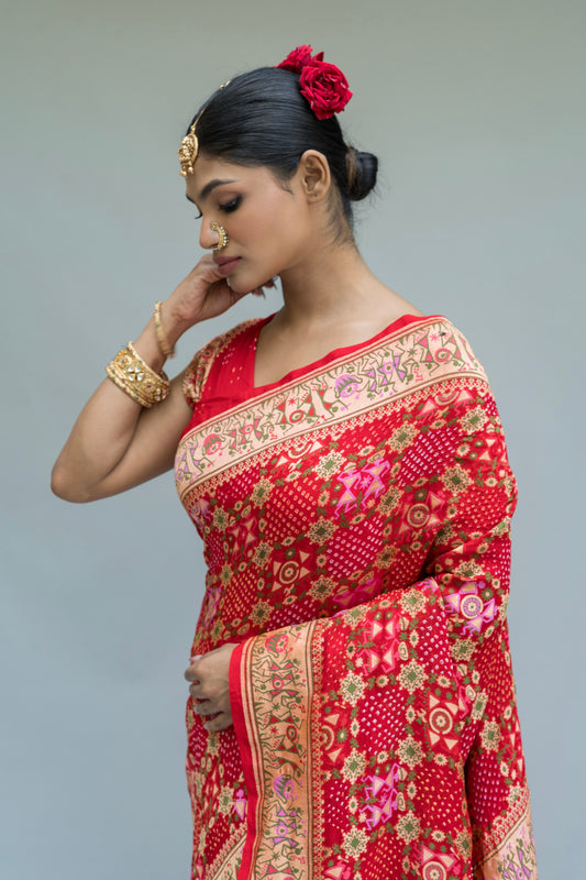 Georgette Warli Jaal Weaving Red Bandhej Saree