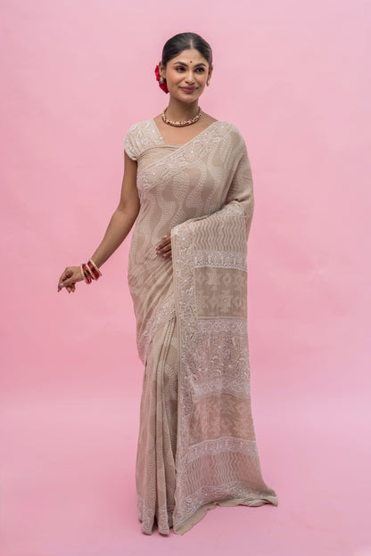 Georgette Lucknowi Light Grey Bandhej Saree