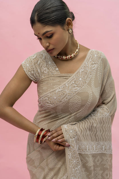 Georgette Lucknowi Light Grey Bandhej Saree
