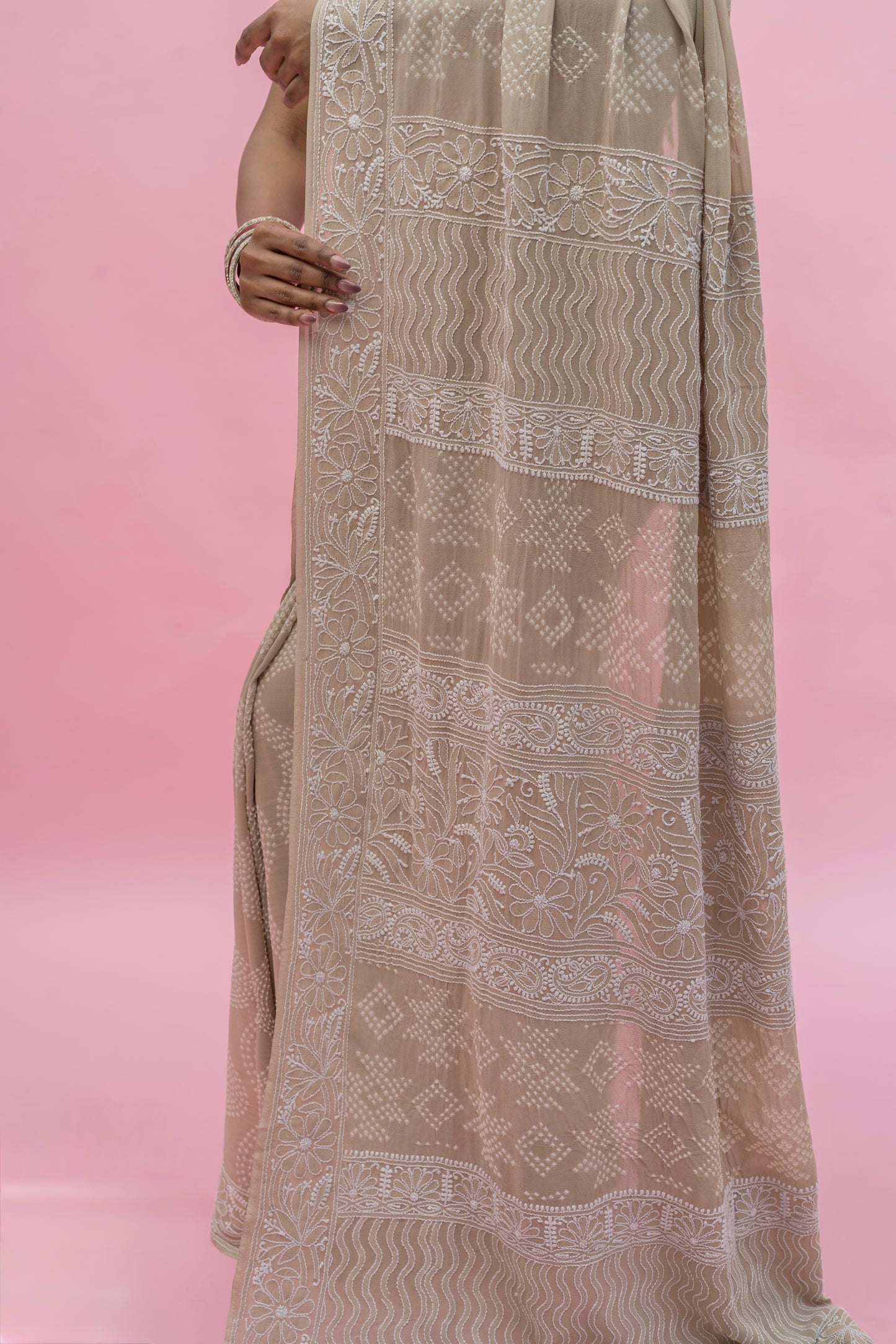 Georgette Lucknowi Light Grey Bandhej Saree