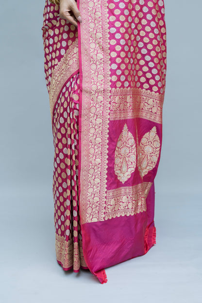 Katan Kadhua Silver Gold Booti Rani Saree