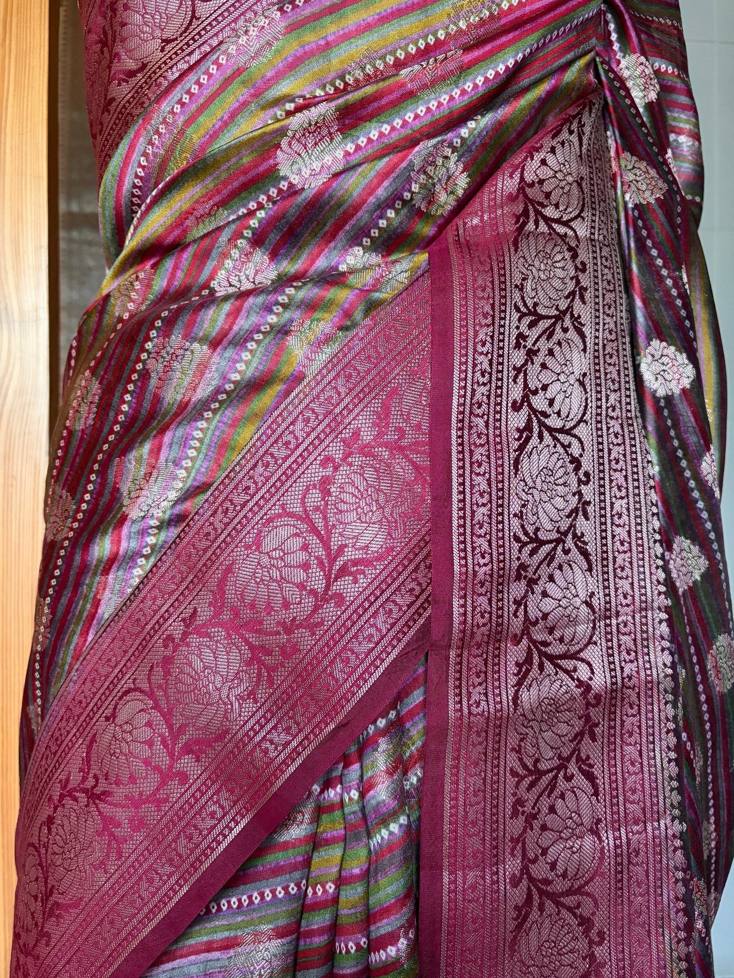 Handloom Chiniya Silk Leheriya Rani Saree