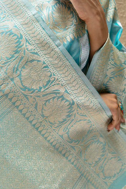 Kora Kadhua Firozi Saree