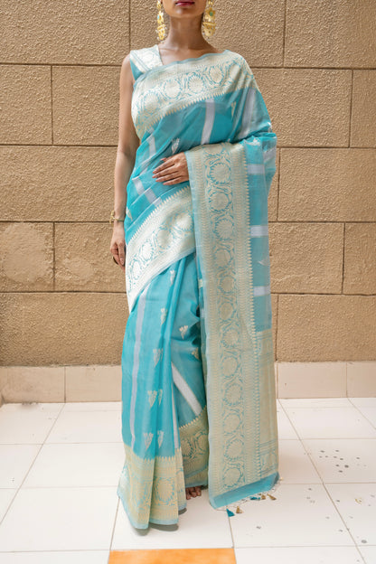 Kora Kadhua Firozi Saree