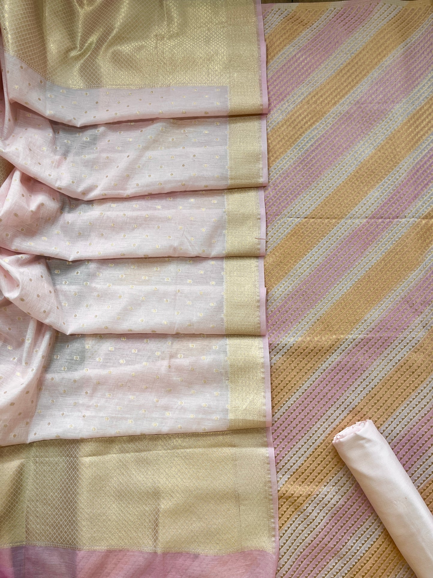 Handloom Shaded Baby Pink Set