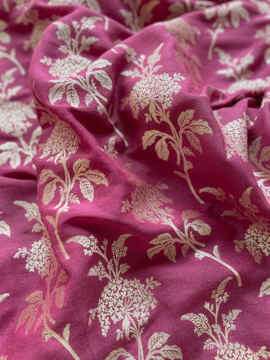 Moonga Kadhua Jaal Pinkish Purple Fabric