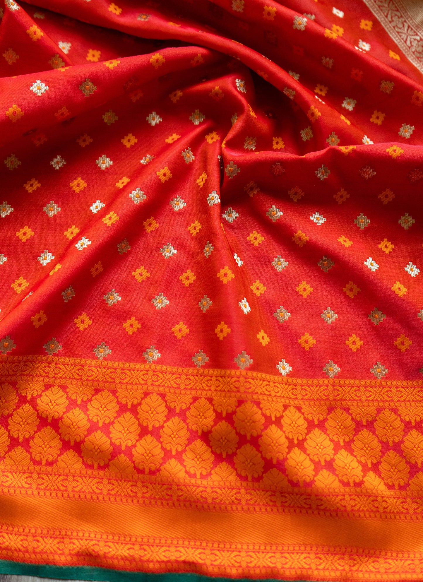 Patola Jaal Saree (Orange-Red)