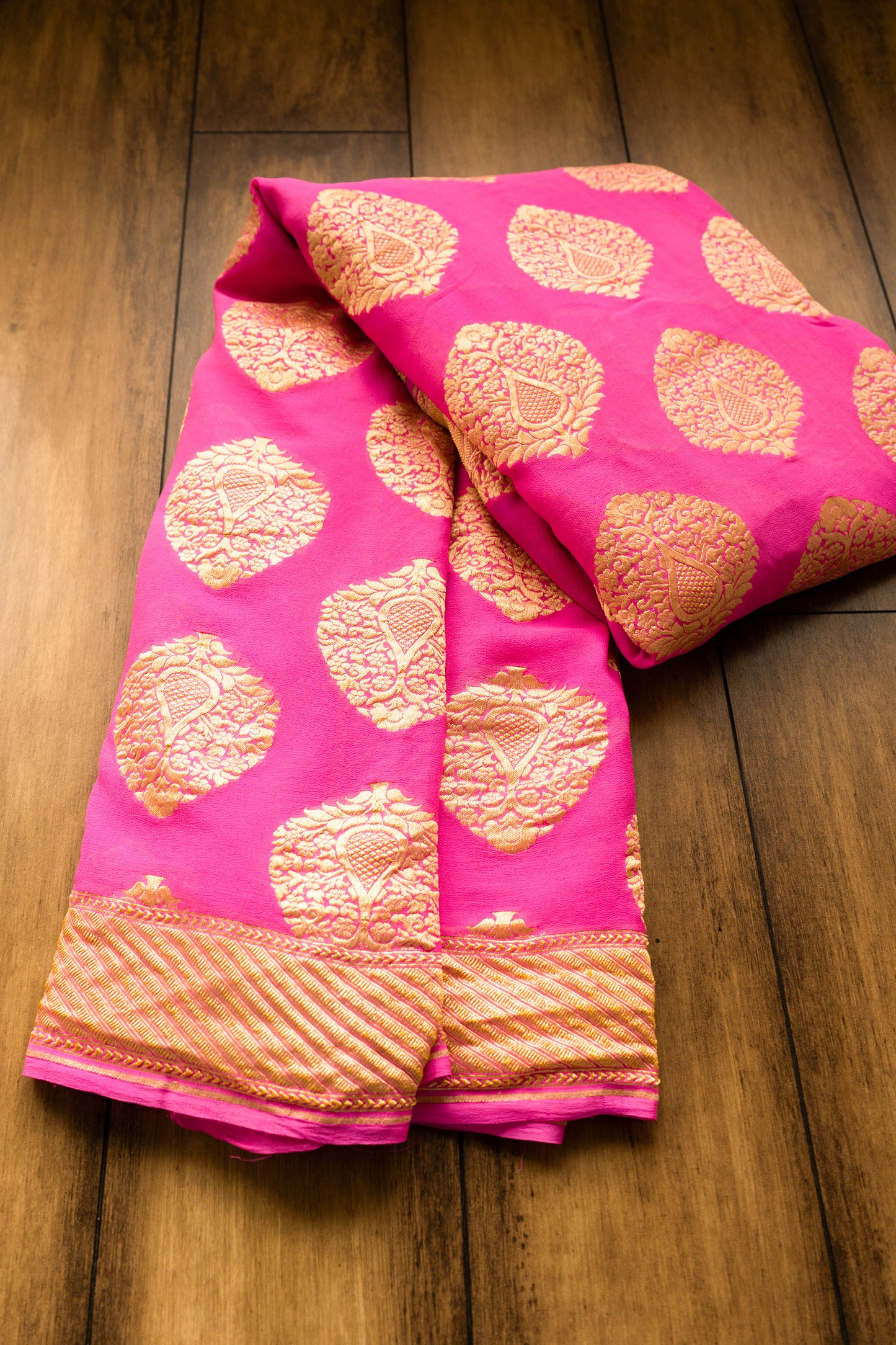 Handloom Khaddi Saree (Pink)
