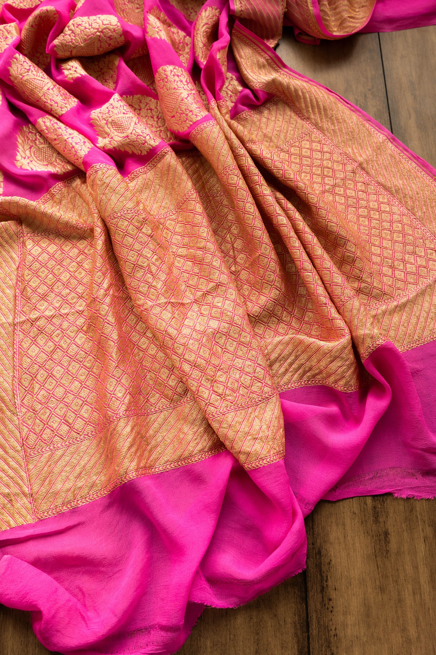 Handloom Khaddi Saree (Pink)