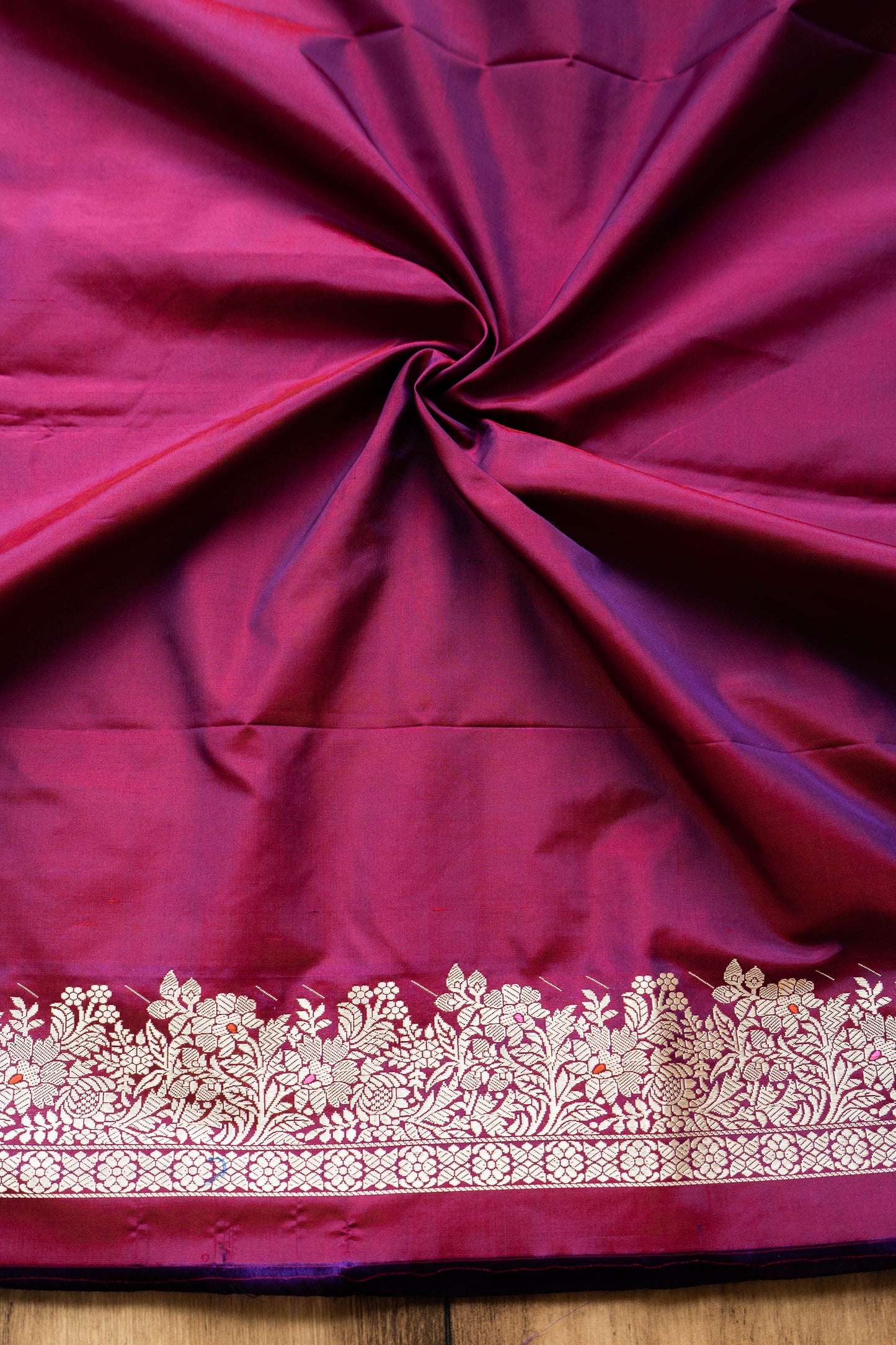 Katan Kadhua Meenakari Jangla Saree – Dhoop Chaav Purple