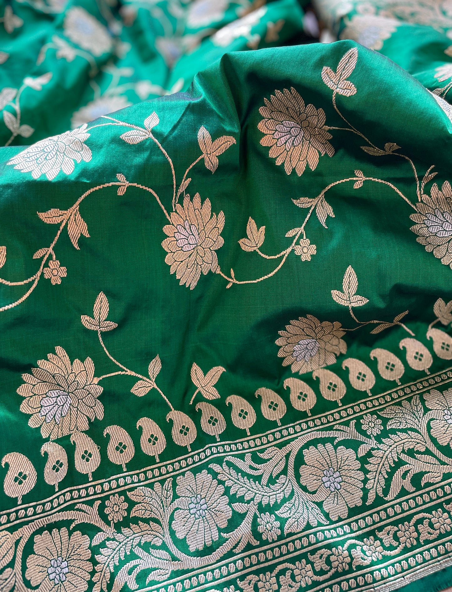 Katan Floral Leheriya Border Dupatta