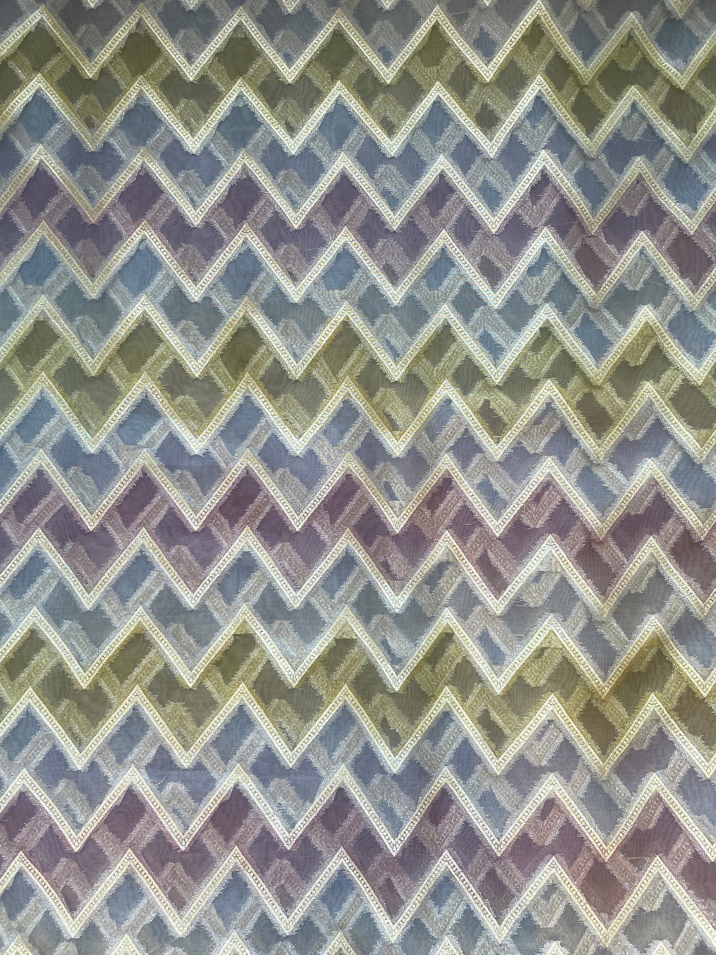 Kora Rangkat Zig Zag Fabric