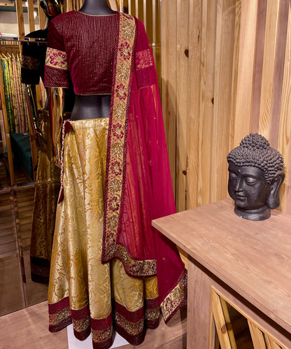 Velvet Jamawar Embroidered Set