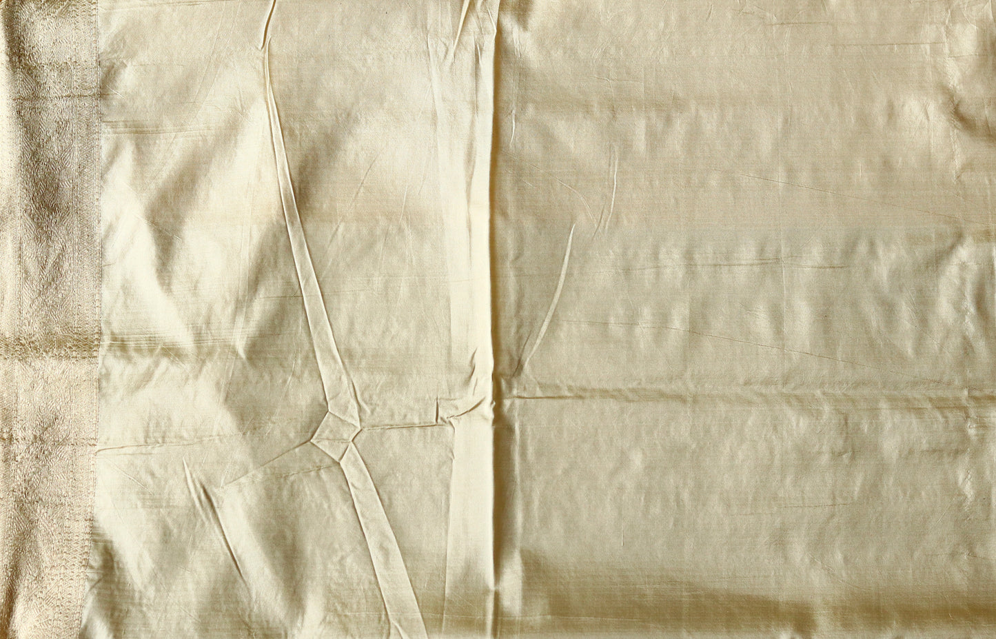 Cream Katan Booti Upada Saree