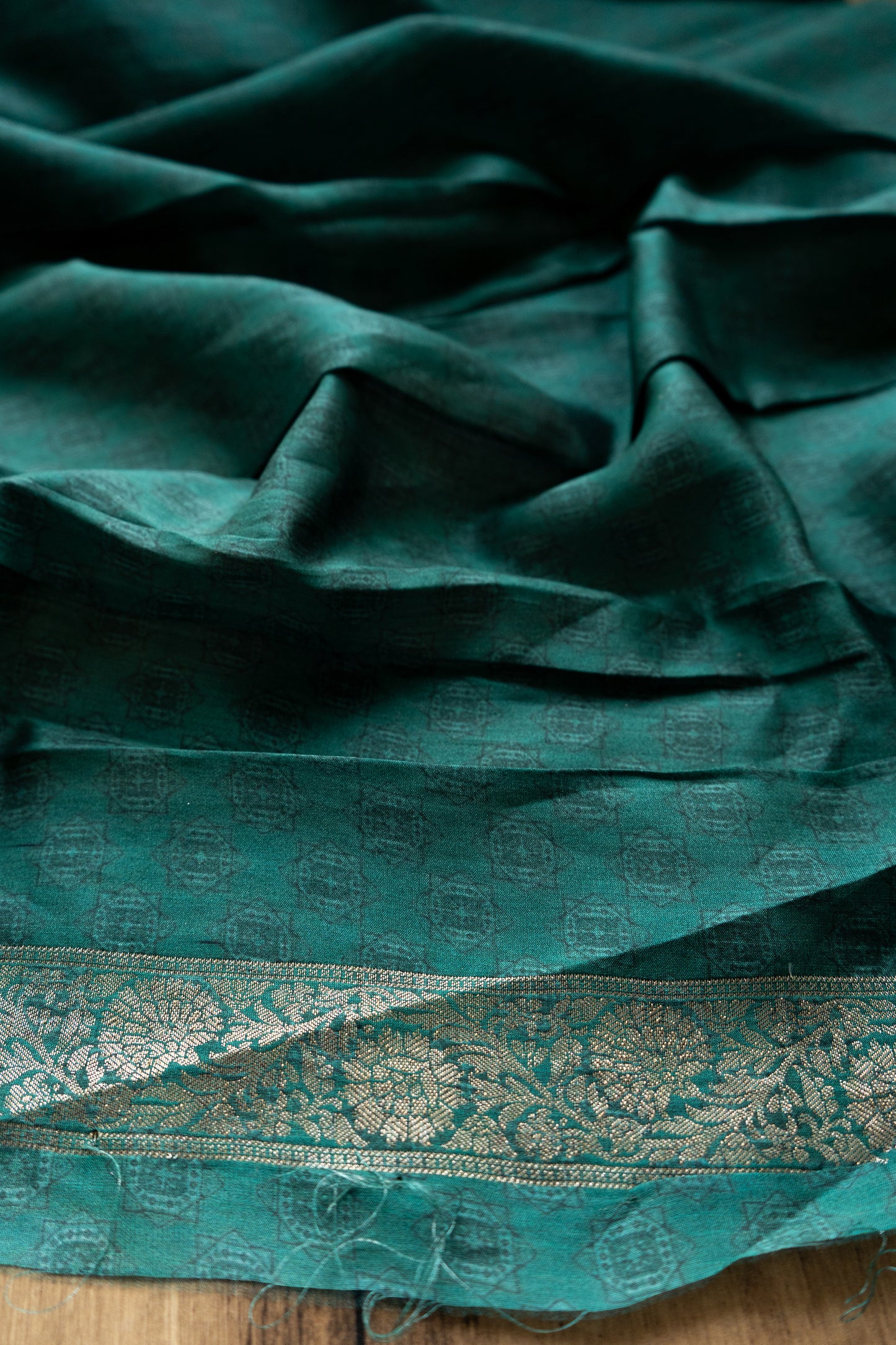Handloom Chiniya Silk Stripes Saree