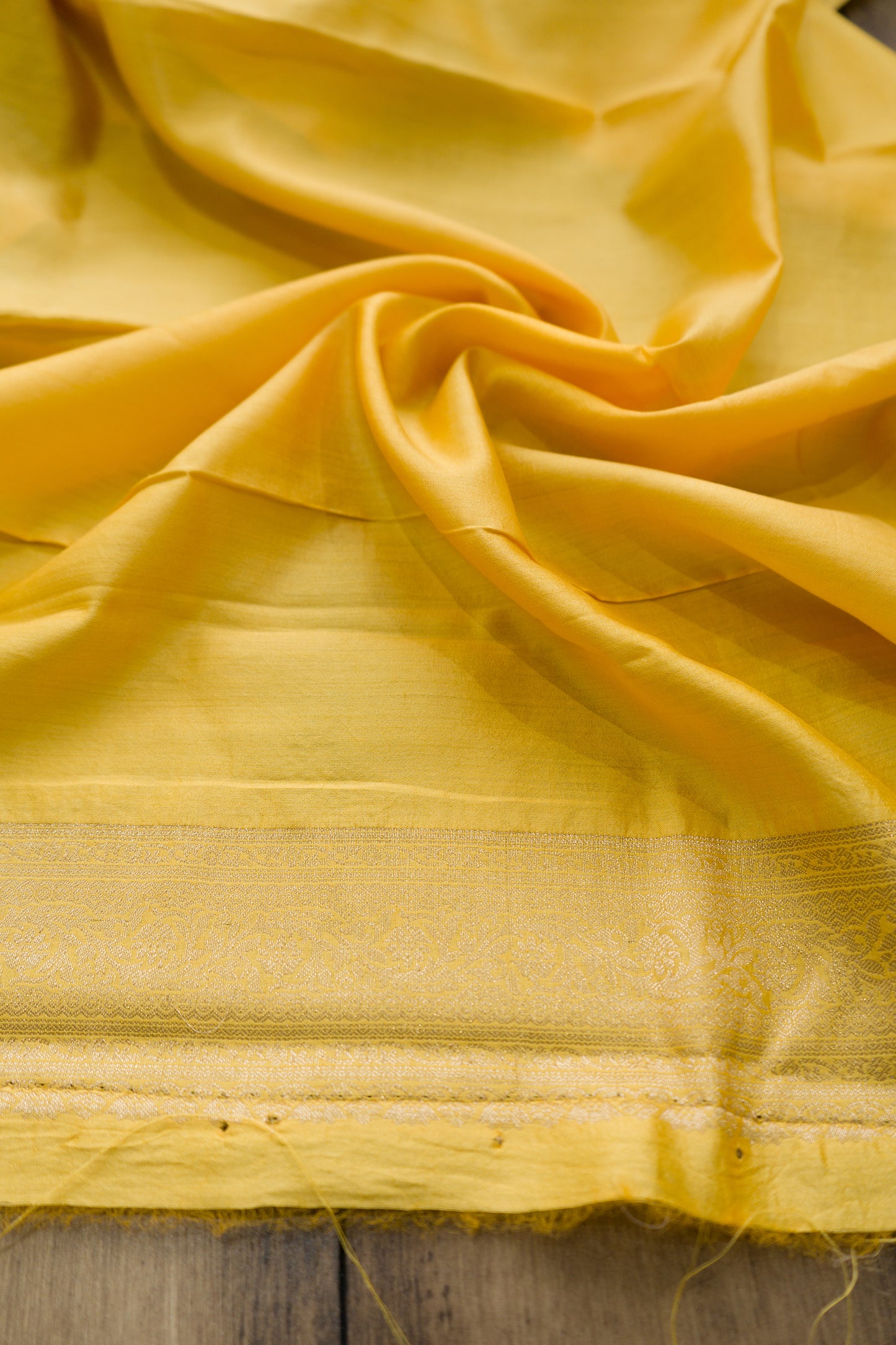 Handloom Chiniya Silk Lavender-Yellow Saree