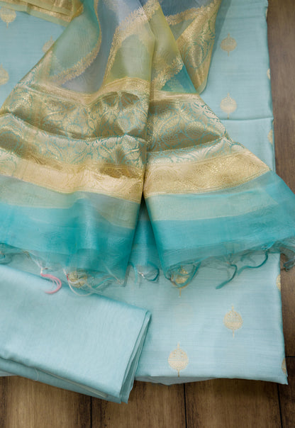 Chiniya Silk Booti Rangkat Set