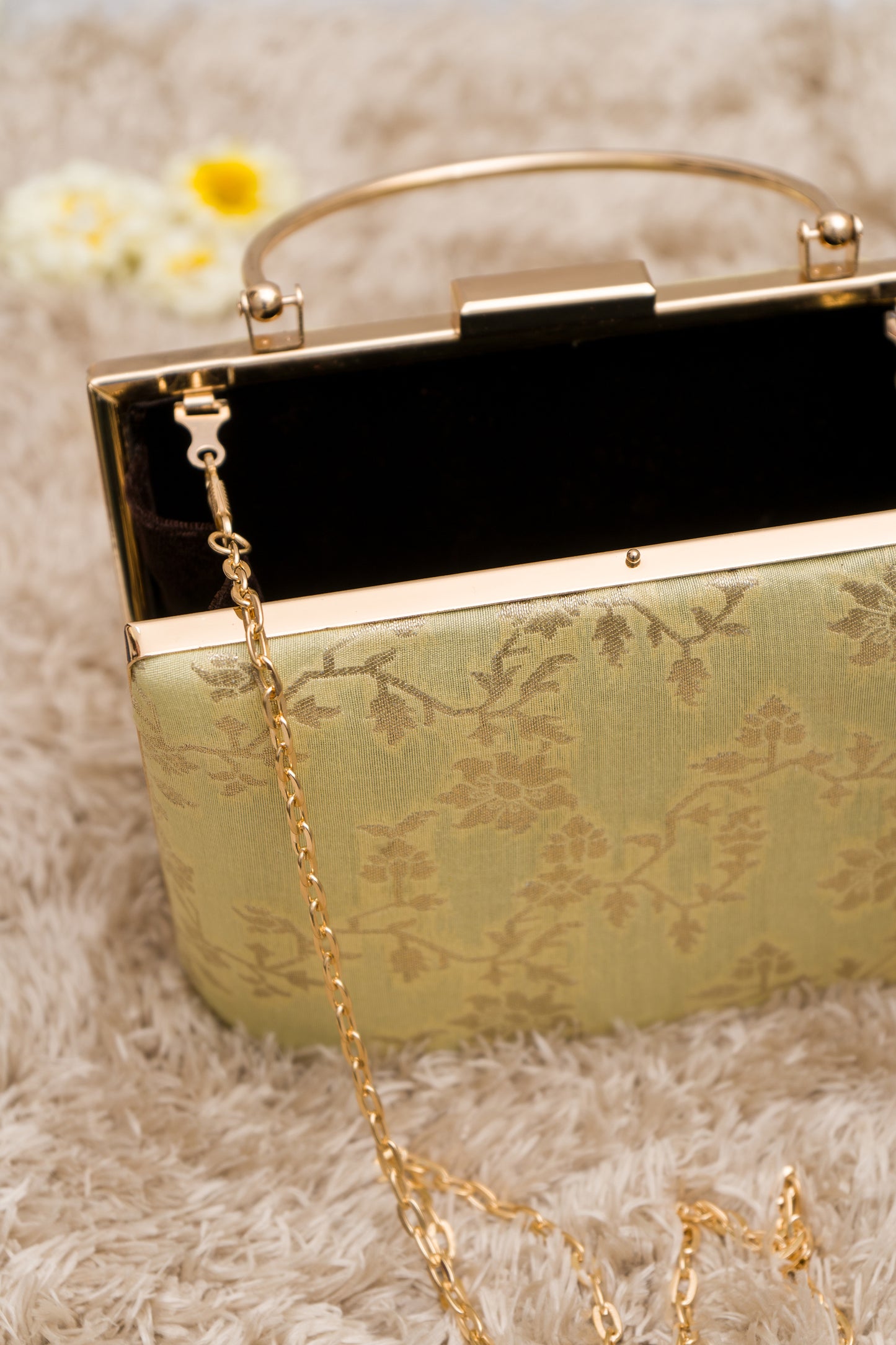 Palm Lemon Jaal Clutch