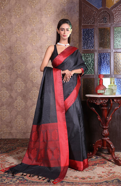 Elegant Black-Red soft silk saree showcasing Banarasi handwoven artistry