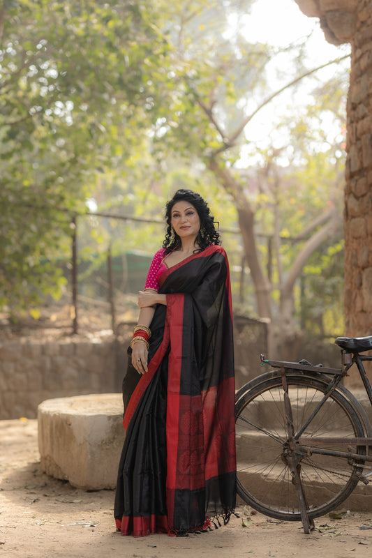 Soft Silk Weaving Saree (Black-Red)